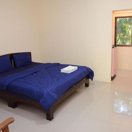 โคบาล ห้องพักรายวัน Csomthong Kültér fotó