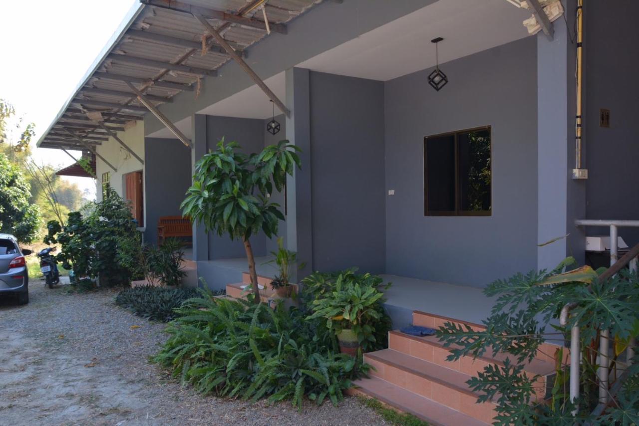 โคบาล ห้องพักรายวัน Csomthong Kültér fotó